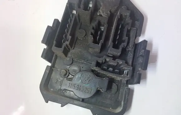 Tail light part