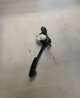 Volvo XC90 Accelerator throttle pedal 6PV00853716 30683520 30663520