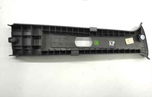 KIA Carens I (B) pillar trim (top) RSUD