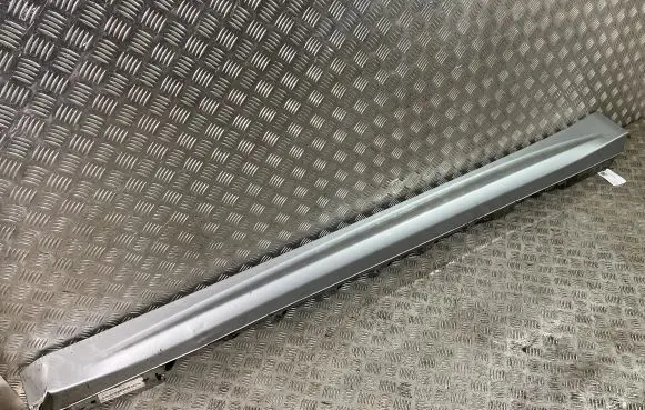 BMW 4 F36 Gran coupe Sill 8060373