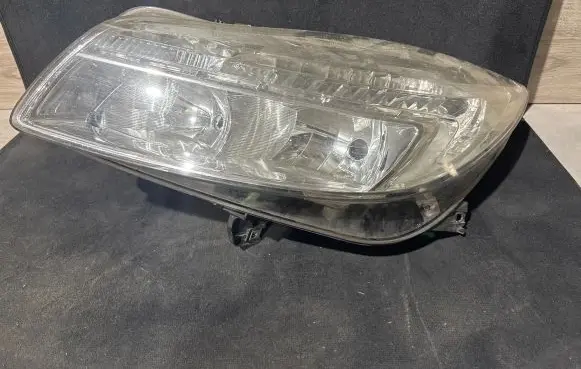 Opel Insignia A Headlight/headlamp 16886201