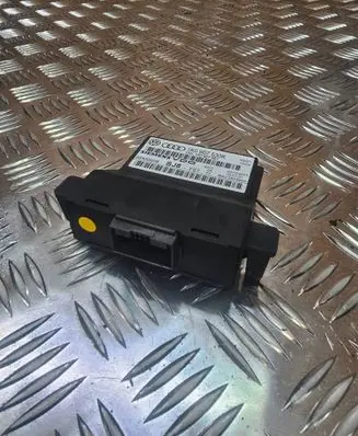 Volkswagen Touran I Gateway control module 1K0907530K 1K0907951