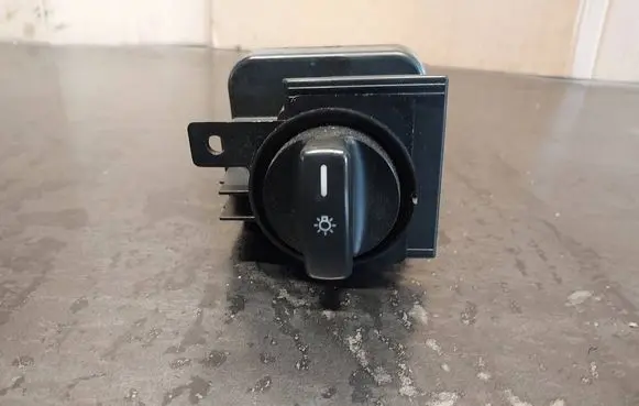 Mercedes-Benz A W169 Light switch 1695451004