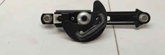 Renault Kadjar Seat belt adjustment rail 
