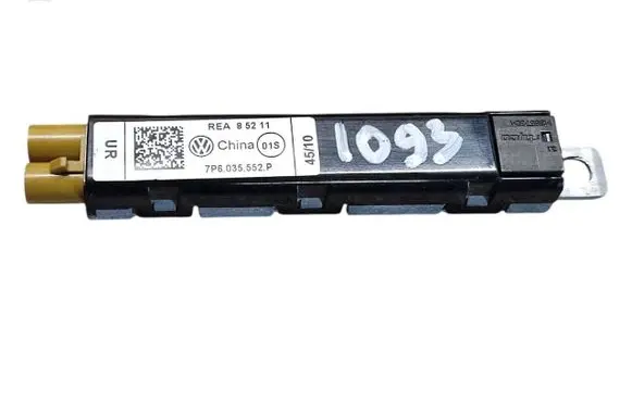 Volkswagen Touareg II Aerial antenna amplifier 7P6035552P