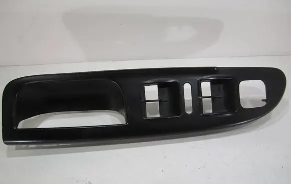 Volkswagen PASSAT B6 Front door window switch trim 3C1867171B