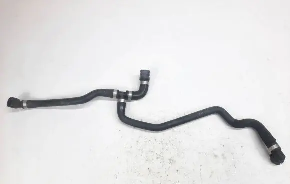 BMW 5 G30 G31 Engine coolant pipe/hose 8634600