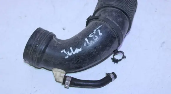 Alfa Romeo Giulietta Air intake hose/pipe 51811546