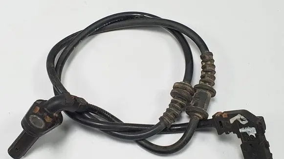 Mercedes-Benz E W212 ABS brake wheel speed sensor A2125400217