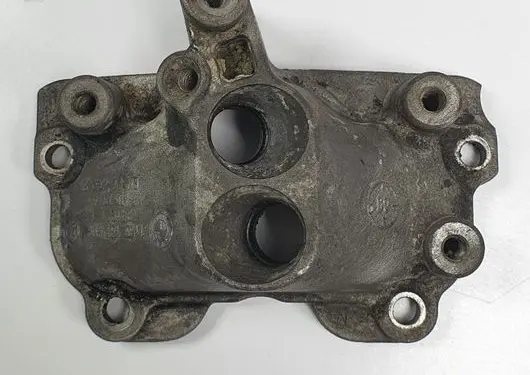 BMW 5 F10 F11 Rocker cam cover 7577016