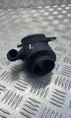 Intake resonator