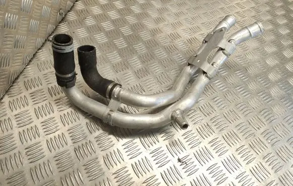 Audi A4 S4 B9 Engine coolant pipe/hose 04E121194D 04E121177