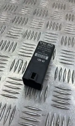 Seat Alhambra (Mk1) Other relay 038907281D