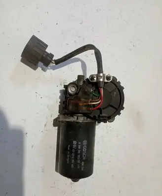 BMW 3 E36 Wiper motor 0390241333 67638353430 050366