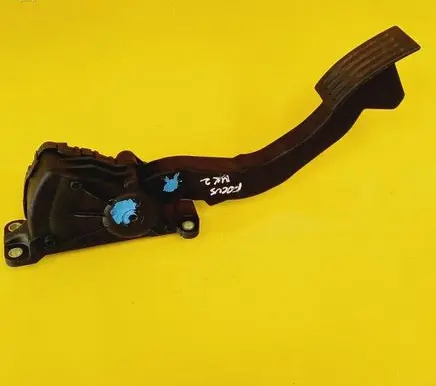 Ford Focus Accelerator throttle pedal 6PV00864103 4M519F836BH