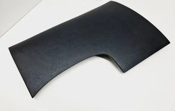 Dashboard lower bottom trim panel