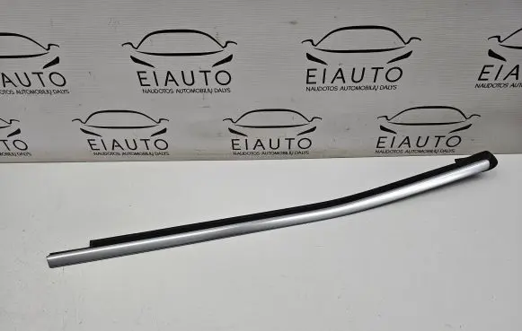 Mercedes-Benz GL X166 Rear glass trim A1666902180