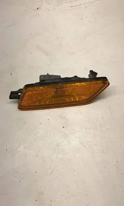 Porsche Macan (95B) Front fender indicator light 95B945119 3609