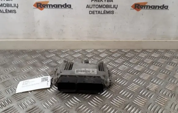 KIA Ceed Engine control unit/module 0281013570 3911327710