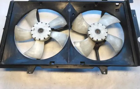 Nissan Maxima Fan set 61942-M1326
