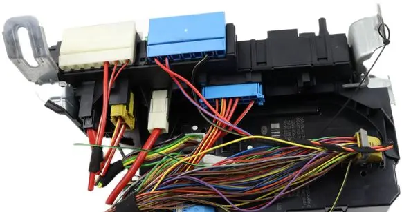 Mercedes-Benz E W212 Fuse module 5DK01102341 2129001606 2129011204