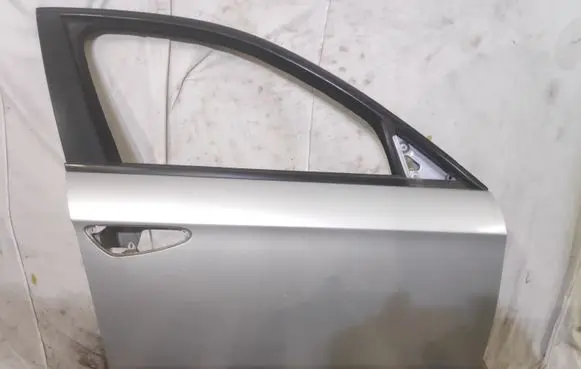 Alfa Romeo 159 Front door 565A