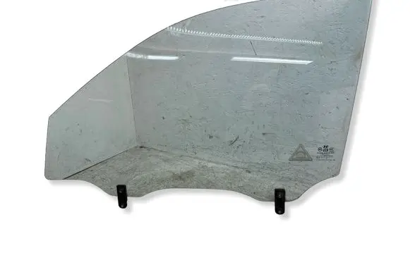Hyundai Tucson JM Front door window glass four-door 43R000382