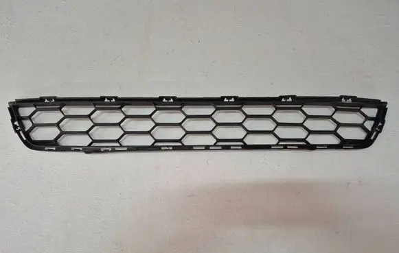 Volvo V40 Cross country Front bumper lower grill 31290945