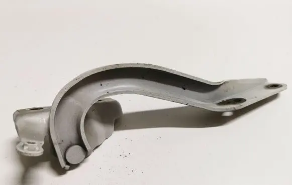 Subaru Outback (BS) Engine bonnet/hood hinges
