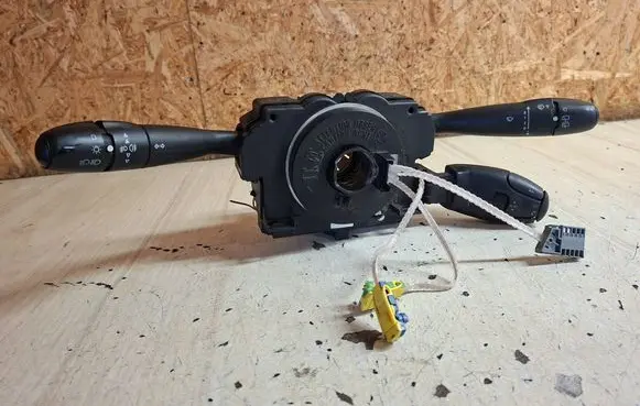 Peugeot 206 Wiper turn signal indicator stalk/switch 96542539XT 122731