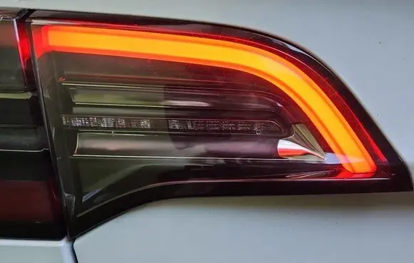 Tesla Model 3 Rear/tail lights 1077403 IMPRK1435948