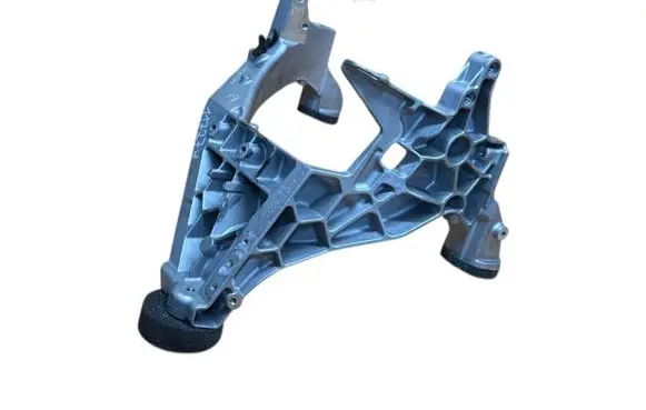 BMW 5 F10 F11 Steering rack mounting bracket 6140829