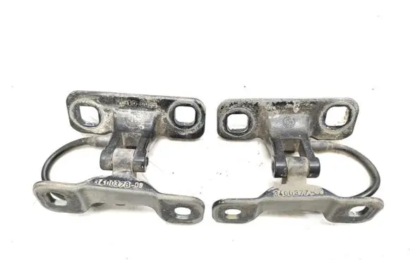 BMW X3 E83 Tailgate/trunk/boot hinge 340037709 340037809