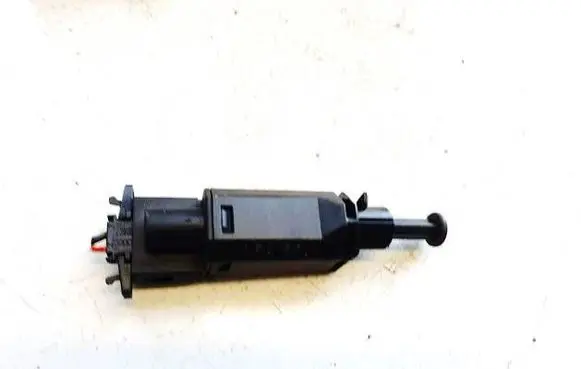 Volkswagen Golf IV Brake pedal sensor switch 927189d 1h0mw0