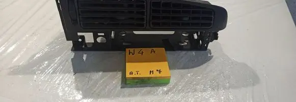 Volkswagen Golf III Dashboard 1H6819736