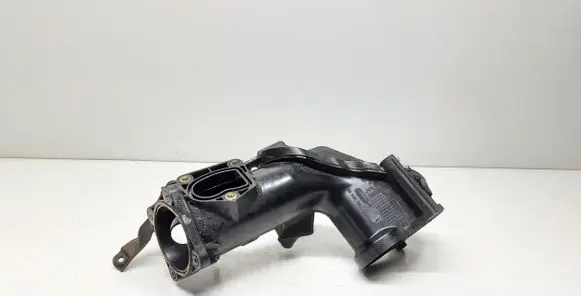 Chrysler 300 - 300C Air intake duct part A6420901037 12233209