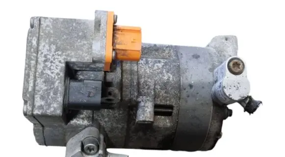 Volkswagen Golf VII Air conditioning (A/C) compressor (pump) 5QE816803 12E010001B VPFVAH19J499AB