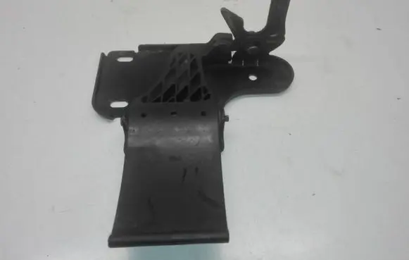 Audi A8 S8 D3 4E Engine bonnet/hood lock/latch loop/hook 4F0823485B