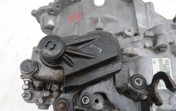 Volvo S60 Gear selector/shifter in gearbox CG9R7201AEA