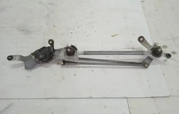 Opel Insignia A Wiper motor 13227393 AV1590601422