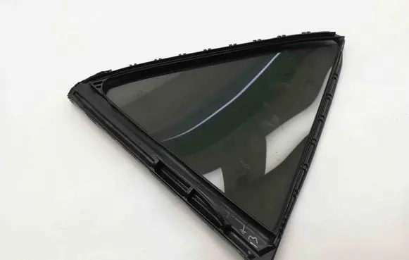Rear side window