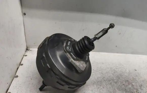 Skoda Superb B5 (3U) Brake booster 3U0614105