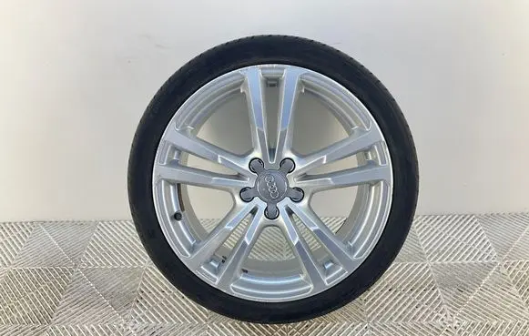 Audi A3 S3 8V R18 alloy rim 8V0601025BC