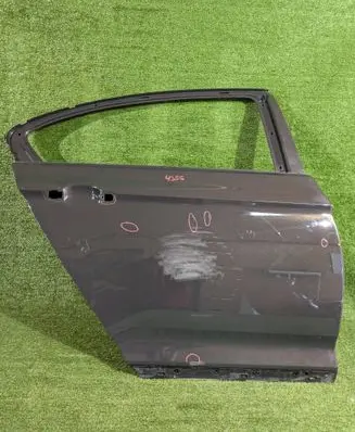 Volkswagen PASSAT B8 Rear door 