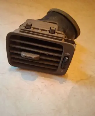 Volvo S80 Dashboard side air vent grill/cover trim 130082001