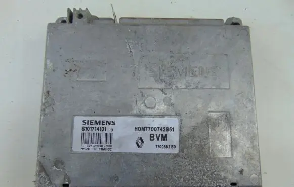 Renault 19 Engine control unit/module S101714101C