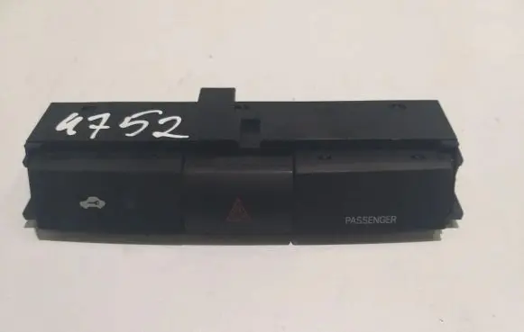 Toyota Corolla Verso AR10 Hazard light switch 153965