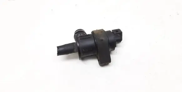 Vacuum valve