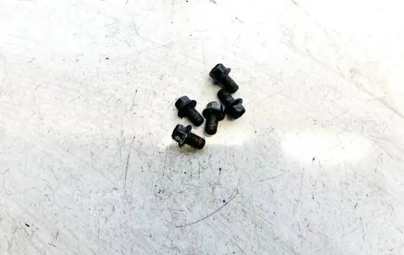Mazda 3 II Nuts/bolts 
