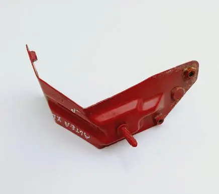 Seat Altea XL Fender mounting bracket 5P0821135